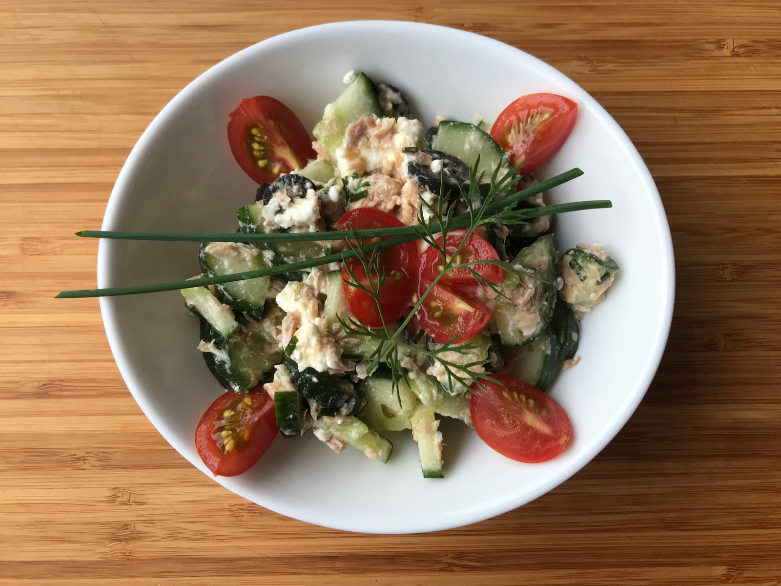 Bettis Gurkensalat mit Thunfisch und Oliven – Betti Blu&amp;#39;s Blog